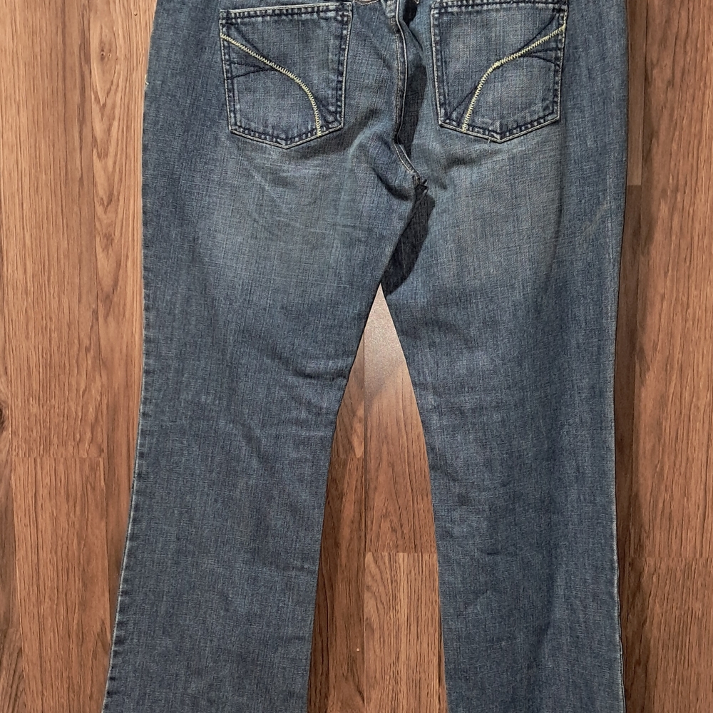 Old Navy Men's Straight Leg Denim Jeans - Picture 2 of 4